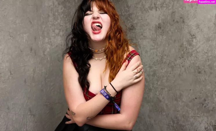 Gayle OnlyFans Thumbnail #0cJ7KMfVnw