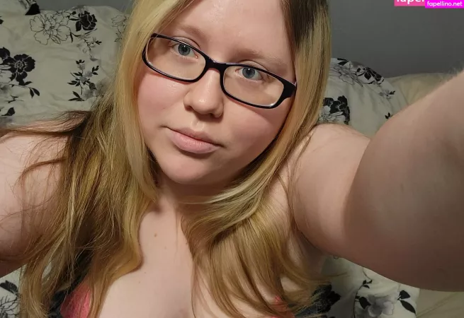 Geekikitten OnlyFans Thumbnail #hMpj2BWig1