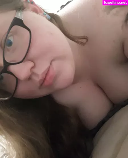 Geekikittenvip OnlyFans Thumbnail #1SWbfjiCgR