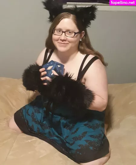 Geekikittenvip OnlyFans Thumbnail #dzBp29DbKp