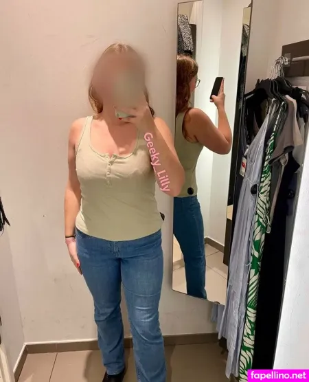 Geekylilly OnlyFans Thumbnail #JQ4ZToi456