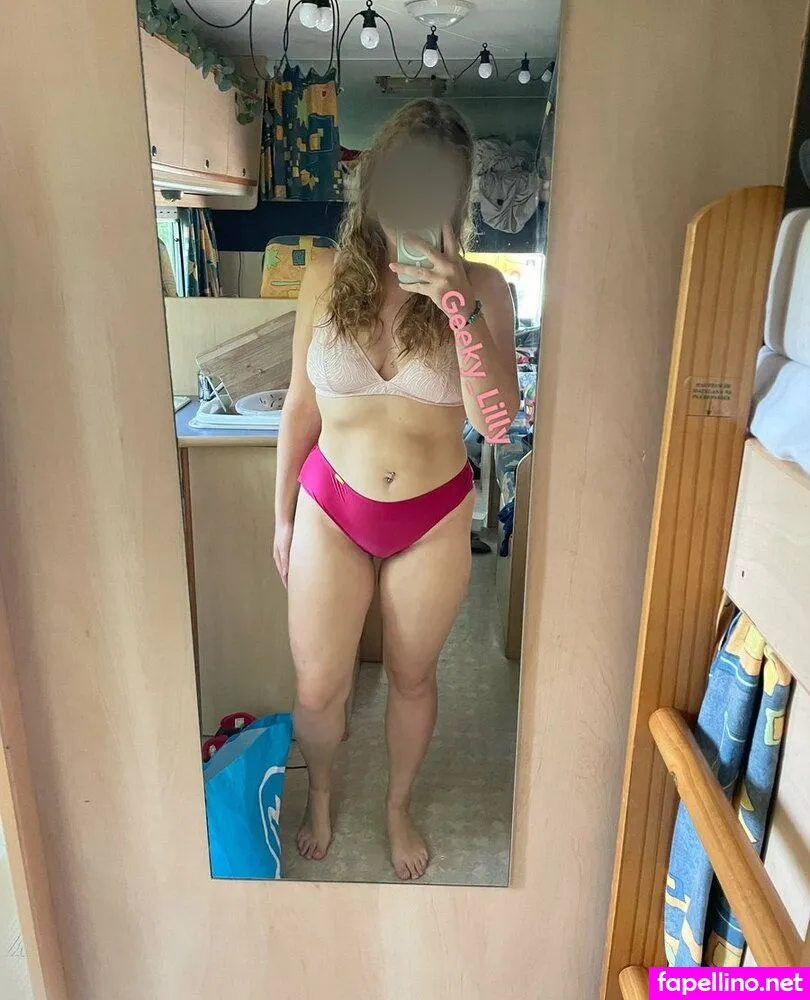 geekylilly Nude Leaked OnlyFans Photo #LvbWrWeZyx