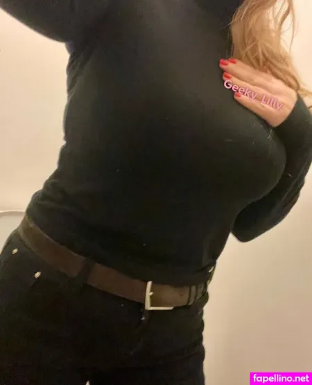 Geekylilly OnlyFans Thumbnail #kcN3jxJTDf