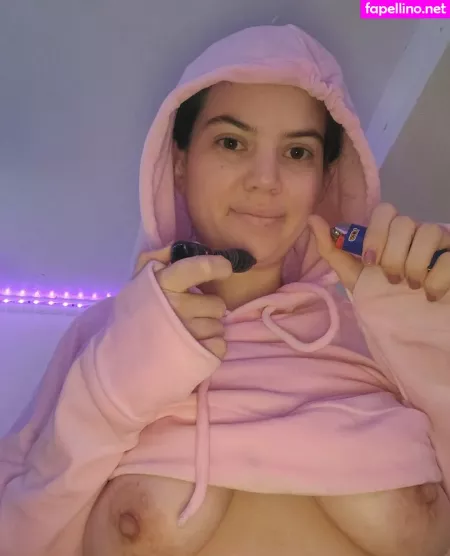 Gem Stoned OnlyFans Thumbnail #2ssNL0Xiiy