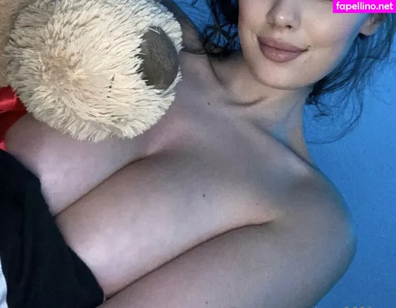 Gem101free OnlyFans Thumbnail #hchZ8BfBmw