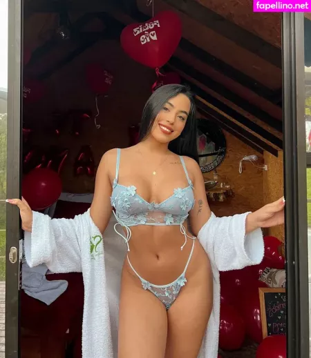 Gemeas Abello OnlyFans Thumbnail #X8wvBpqROC