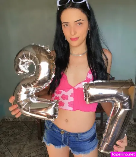 Gemeas Marina OnlyFans Thumbnail #GUzonjUeZm