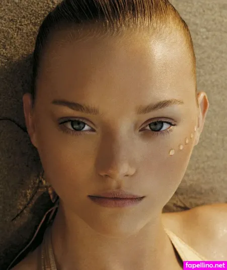 Gemma Ward OnlyFans Thumbnail #hWOVGLNmet