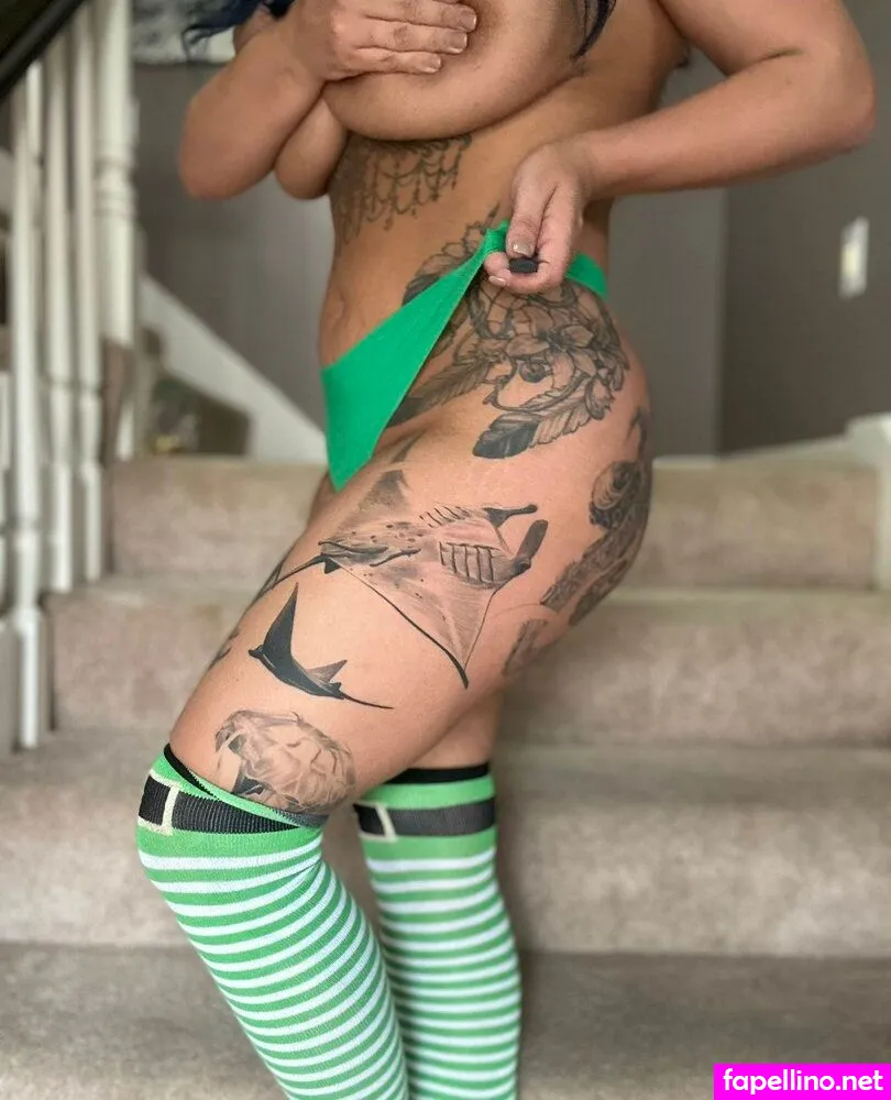 Mrshourglass, _ms_hourglass, ms.hourglass, thegemmaboop Nude Leaked OnlyFans Photo #yxYB9Ir047