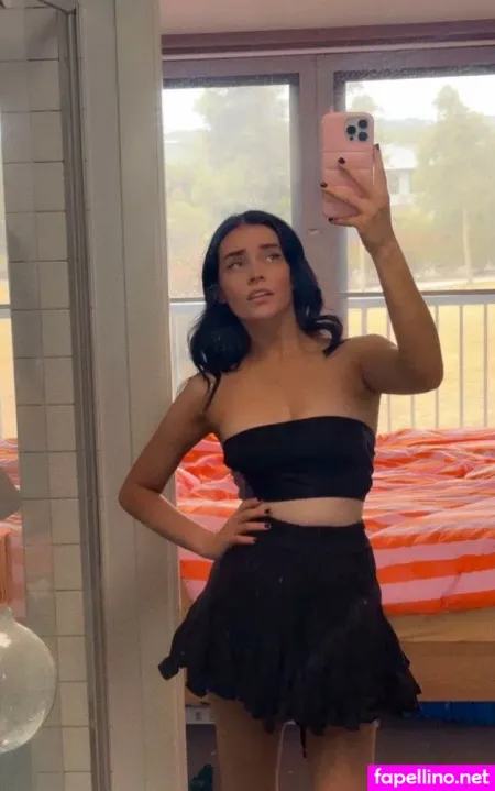 Genelle Aimee 1 OnlyFans Thumbnail #ojD5hniRzg