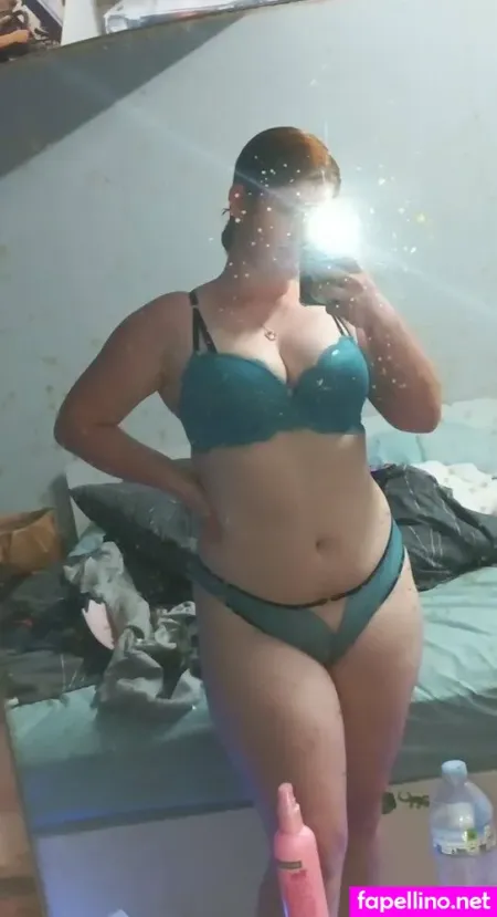 Genevieve Ellis OnlyFans Thumbnail #EFB3lYCs5t