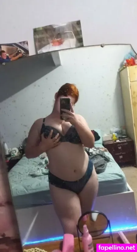 Genevieve Ellis OnlyFans Thumbnail #FpFtfYNcAo
