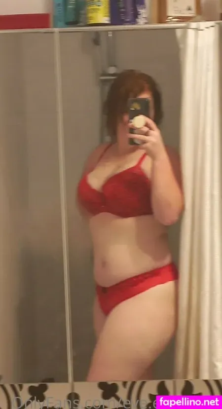 Genevieve Ellis OnlyFans Thumbnail #udEESEH11W