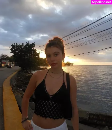 Genevieve Hannelius OnlyFans Thumbnail #7GUjtD2SOp