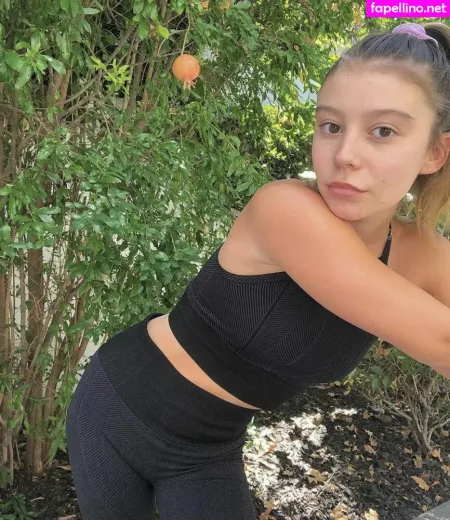 Genevieve Hannelius OnlyFans Thumbnail #RTEEpVkNdJ