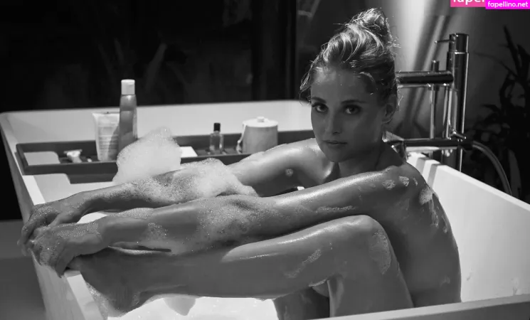 Genevieve Morton OnlyFans Thumbnail #dIq2bFo7in