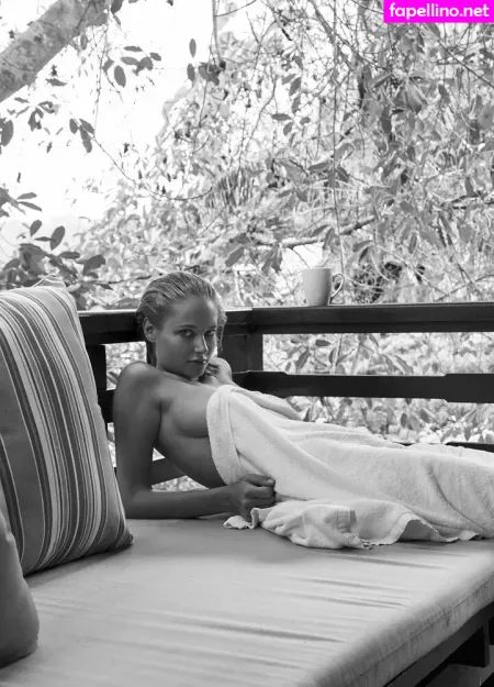 Genevieve Morton OnlyFans Thumbnail #n0xPNFR5TV