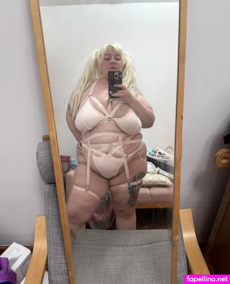 Genevievelafleur OnlyFans Thumbnail #6AL5bd0ZYK
