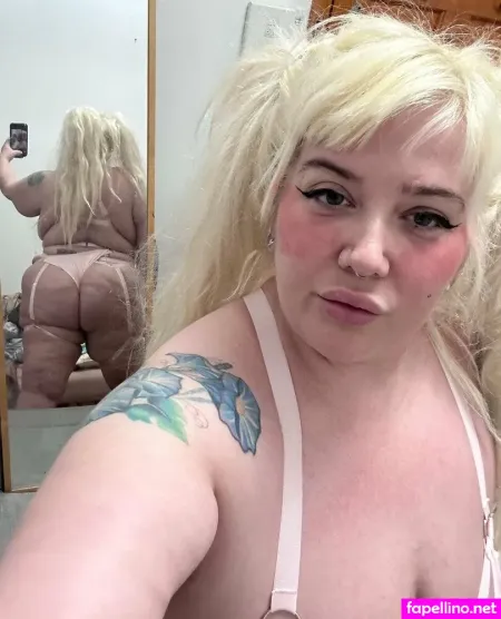 Genevievelafleur OnlyFans Thumbnail #H8ZqVHs9HK