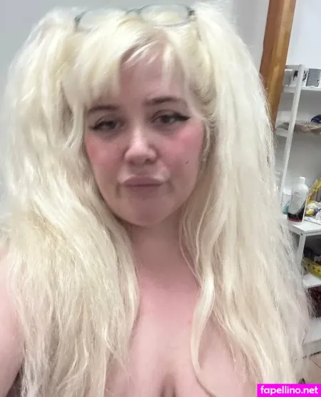 Genevievelafleur OnlyFans Thumbnail #jlBBmsPoA9