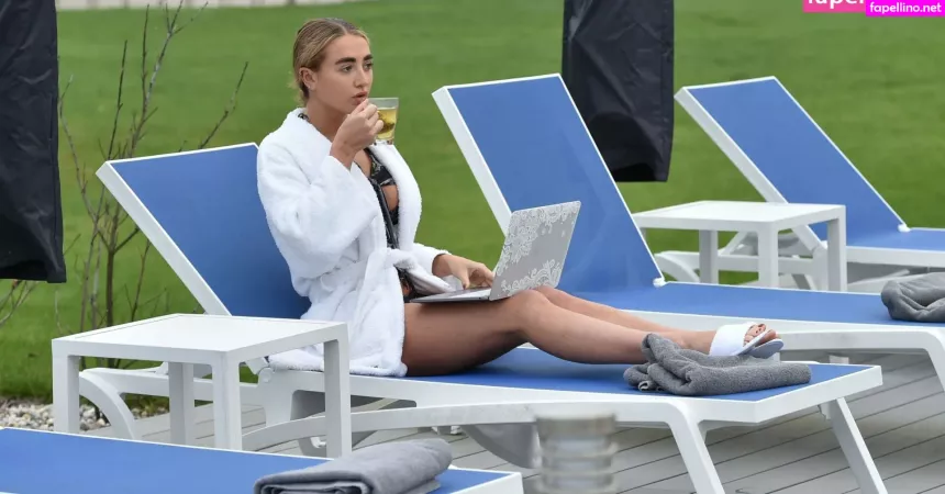 Georgia Harrison OnlyFans Thumbnail #8Wwr3lw1zB