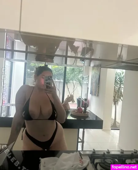 Georgiacarterofficial OnlyFans Thumbnail #MWsuiisI00