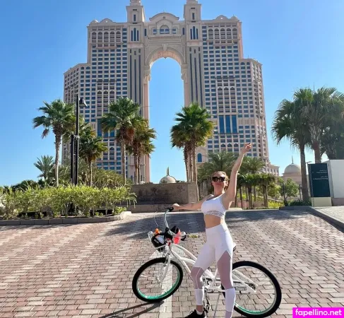 Georgina Fleur Main Profile Photo