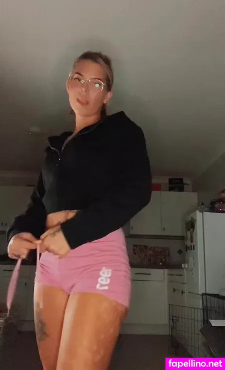 Georgina Lyn Healy OnlyFans Thumbnail #omsCaeMBTI