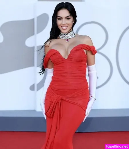 Georgina Rodriguez Hernndez OnlyFans Thumbnail #QKOR63NW3V