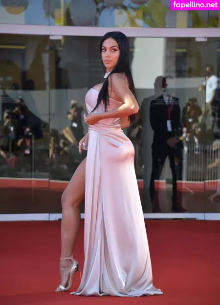 Georgina Rodriguez OnlyFans Thumbnail #oSypIX6JWk