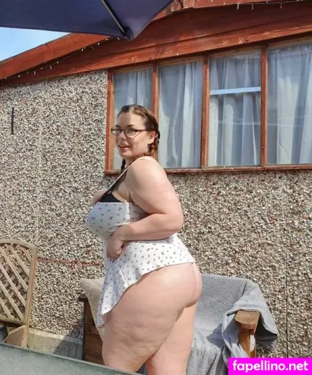 Georginagee 2 OnlyFans Thumbnail #72vPGnSoDm