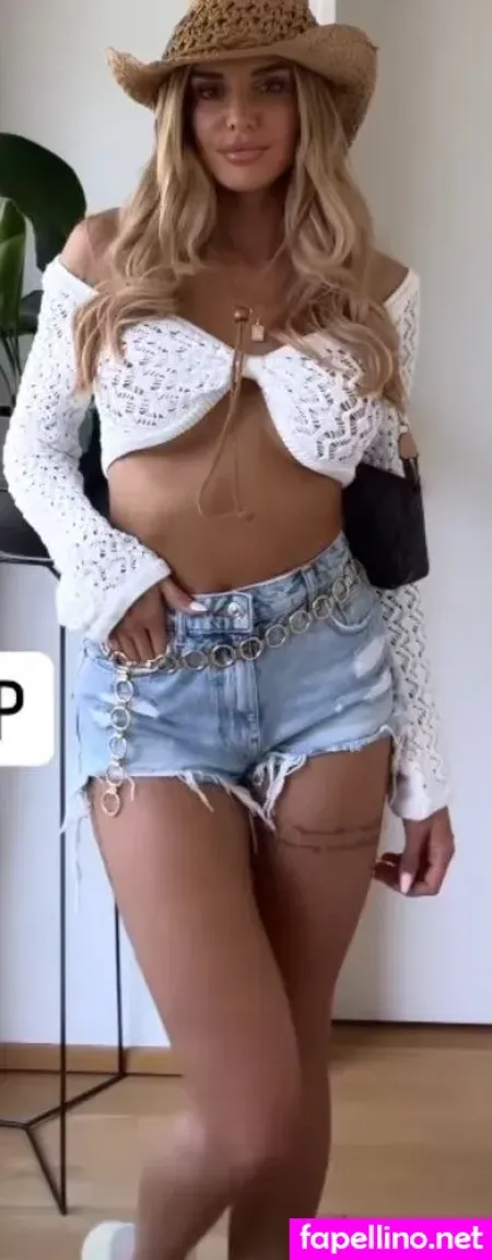 Gerda Lewis OnlyFans Thumbnail #5UpXUBquRd