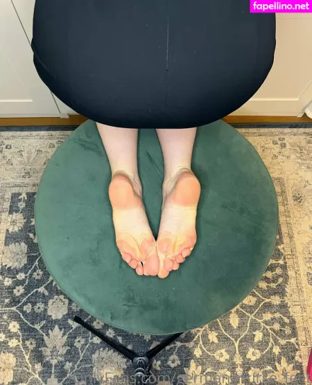 German Nurse Feet OnlyFans Thumbnail #ObYvHgT3T3
