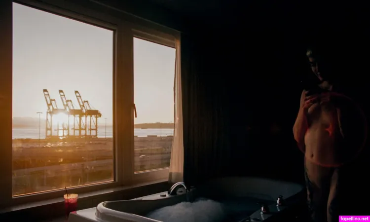 Gethleys Glour OnlyFans Thumbnail #o3jeaAPfxS