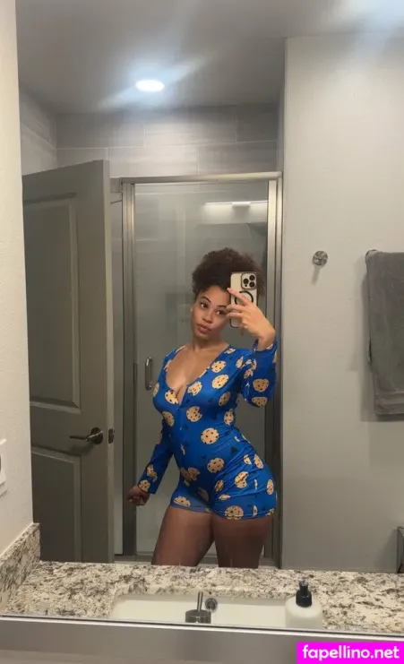 Getthickywithessi OnlyFans Thumbnail #21wx5Ae8RD