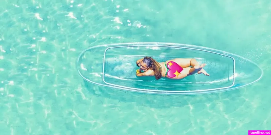 Getthickywithessi OnlyFans Thumbnail #4crVcUDEiK