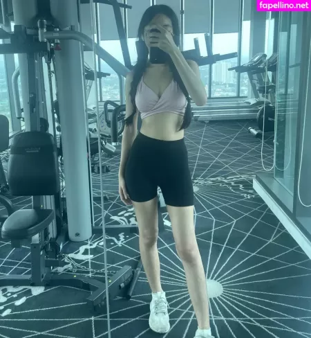 Ggoldenbee OnlyFans Thumbnail #4wU1OhIlTa