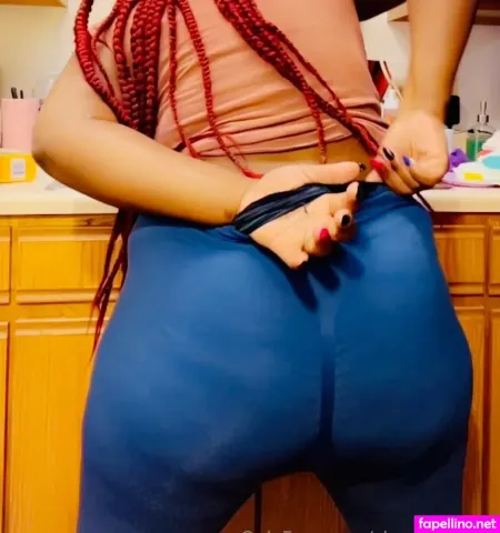 Ghettowedgiegirl OnlyFans Thumbnail #5mfq7Sd2eQ