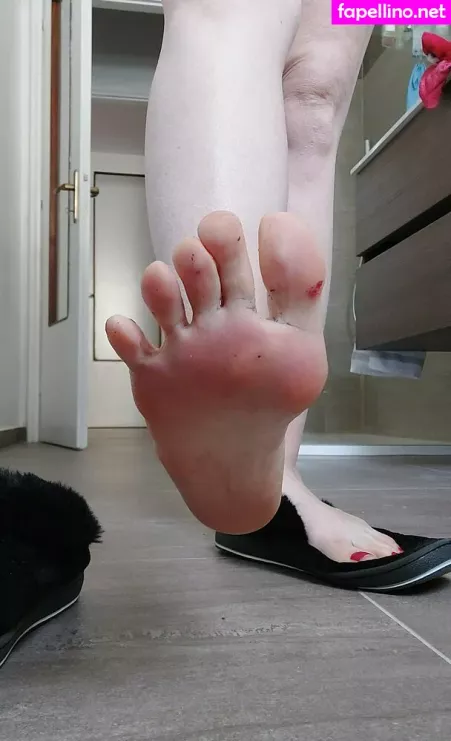 Ghostgirl Feet OnlyFans Thumbnail #E9PgucqSYS