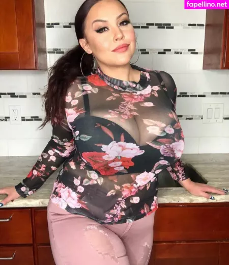 Gia Blaze OnlyFans Thumbnail #2WMRLHbzK6