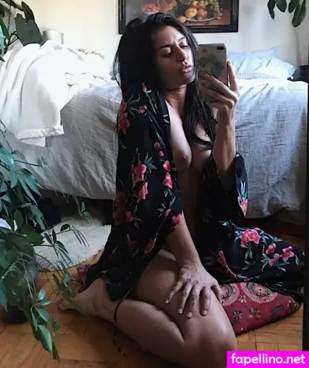Gia Harvey OnlyFans Thumbnail #eecMnNs3PP