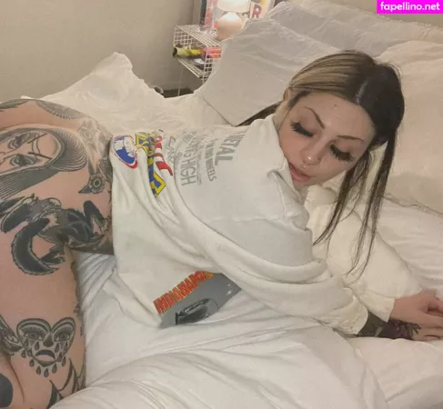 Gia String OnlyFans Thumbnail #80BHT9gc3d