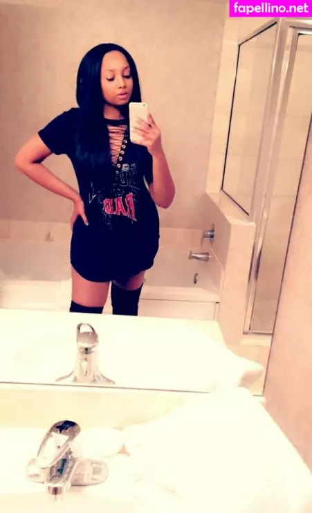 Giabentley OnlyFans Thumbnail #cz9EJ0AI9Q