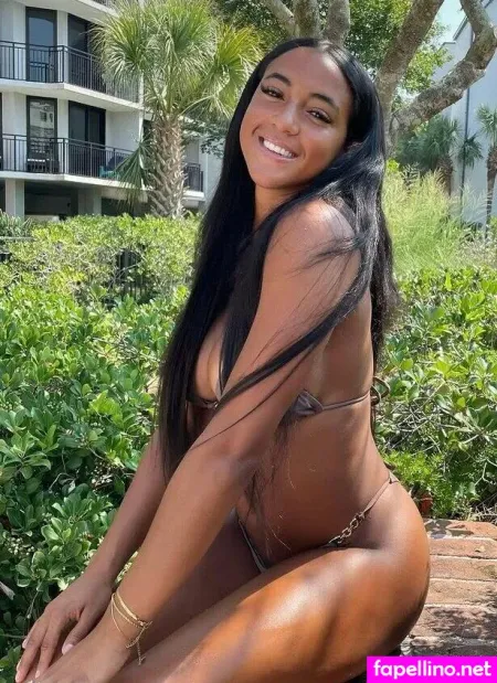 Gianna Bullock OnlyFans Thumbnail #72WlpeOJR1