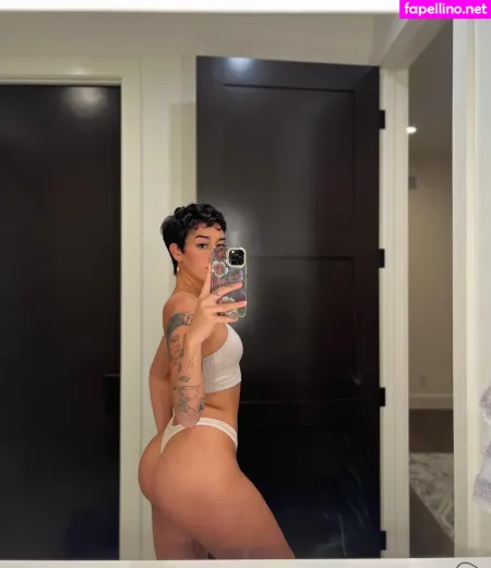 Gianna Evelyn OnlyFans Thumbnail #KDGb9pEwWA