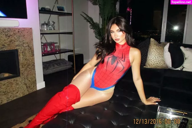 Gianna Luke OnlyFans Thumbnail #GGTyLfr7W0