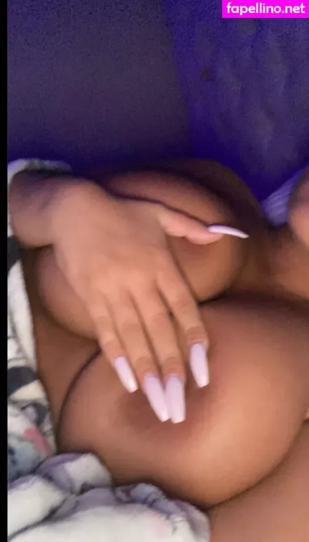Gianna Malave OnlyFans Thumbnail #30d0iDbIcA