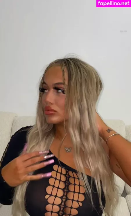 Gianna Malave OnlyFans Thumbnail #MQi4cnGA37