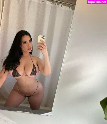 Gianna Renella OnlyFans Thumbnail #0gfVG4oApK