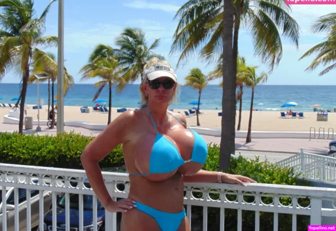 Gianna Woods 1 OnlyFans Thumbnail #188EnMq2zd